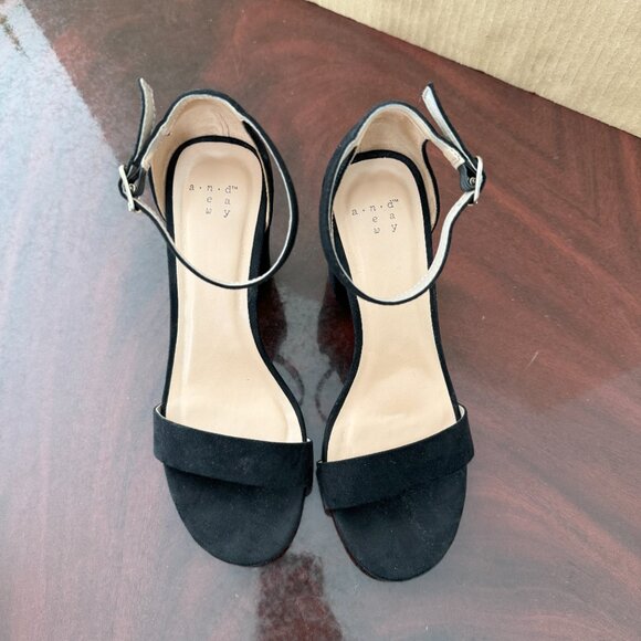 A New Day 7.5 W's Ema Block Heel - Picture 4 of 6